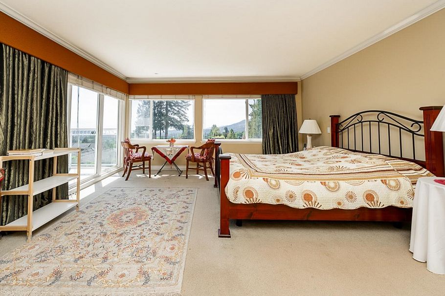 180 W Osborne Road North Vancouver, BC - 18