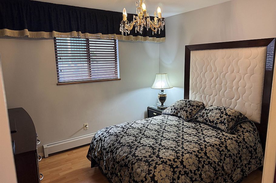 2942 Adanac Street Vancouver, BC - 22