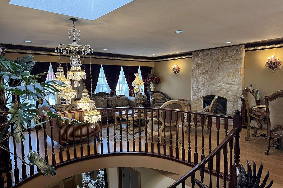 2942 Adanac Street Vancouver, BC - 12