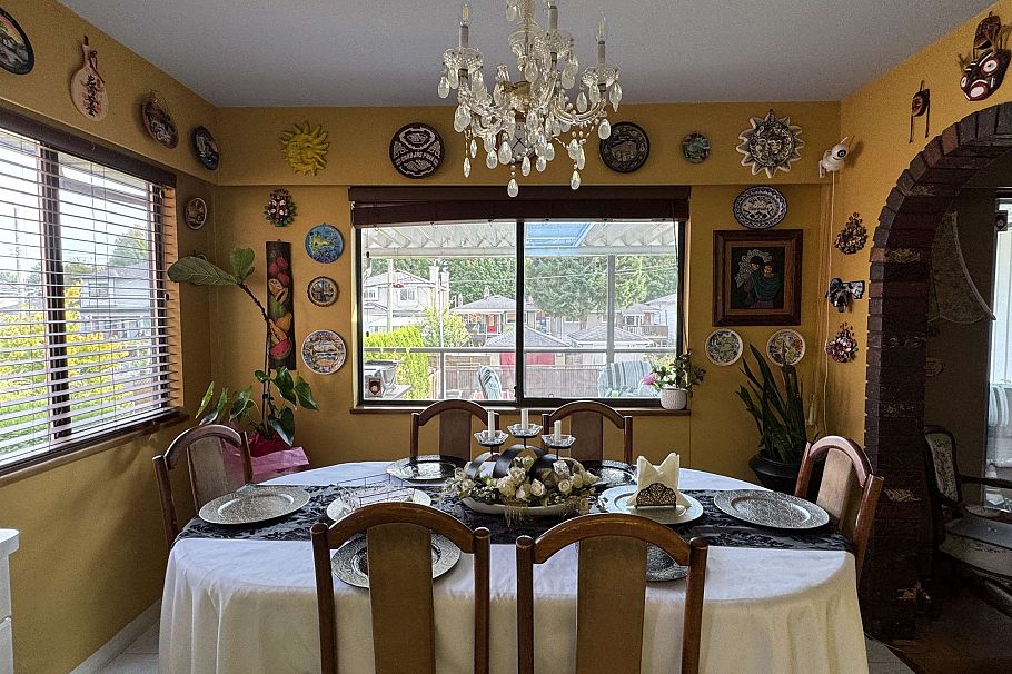 2942 Adanac Street Vancouver, BC - 18