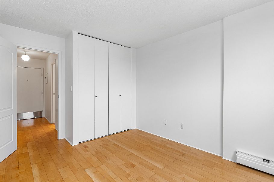 1605 145 St. Georges Avenue North Vancouver, BC - 20