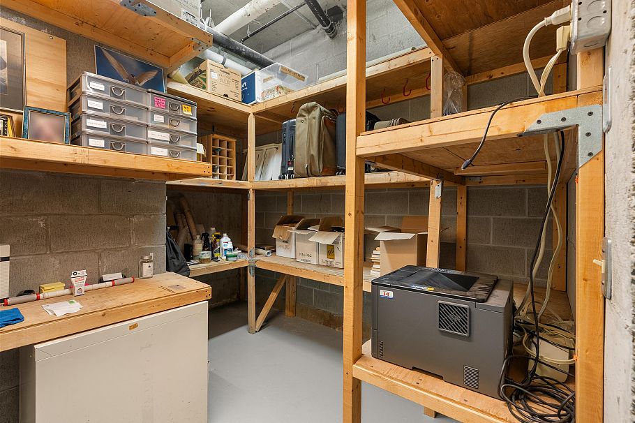 8 2838 Birch Street Vancouver, BC - 24