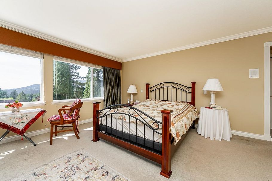 180 W Osborne Road North Vancouver, BC - 19