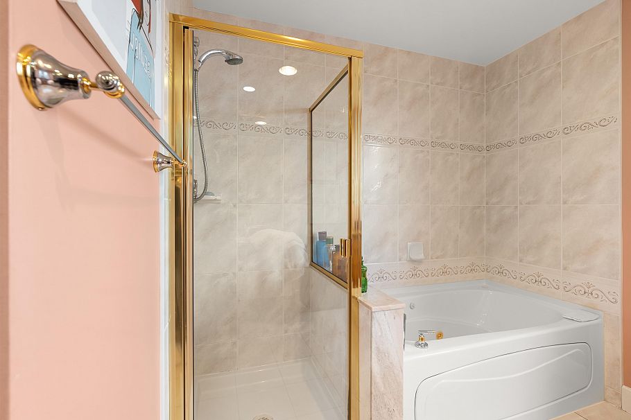 8 2838 Birch Street Vancouver, BC - 16