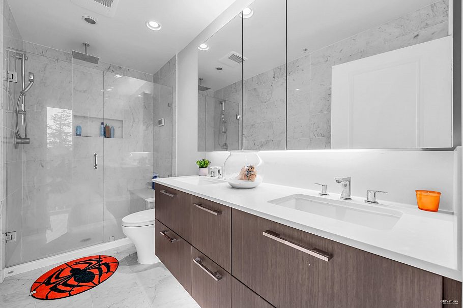 1102 3533 Ross Drive Vancouver, BC - 5