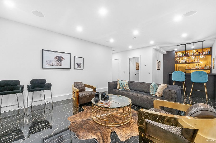 919 E 4th Street North Vancouver, BC - 31