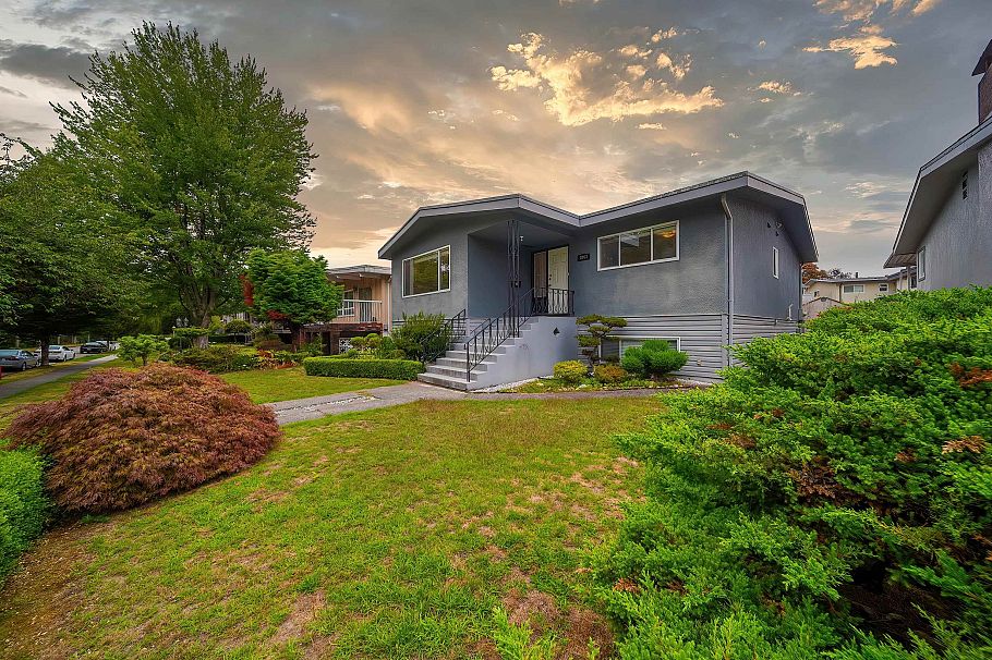 3063 Rosemont Drive Vancouver, BC - 31