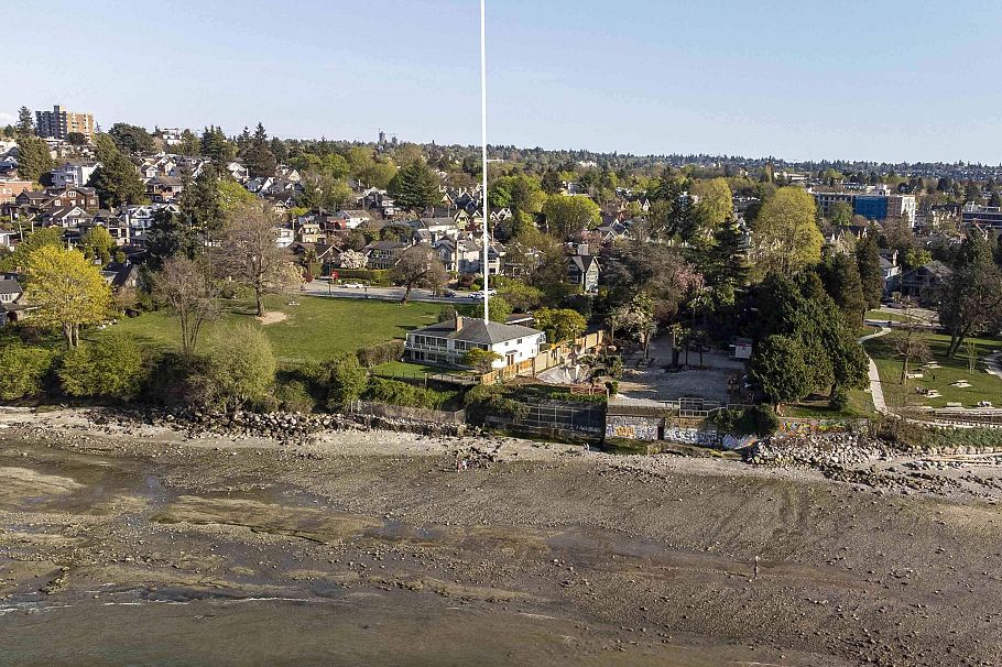 2789 Point Grey Road Vancouver, BC - 2