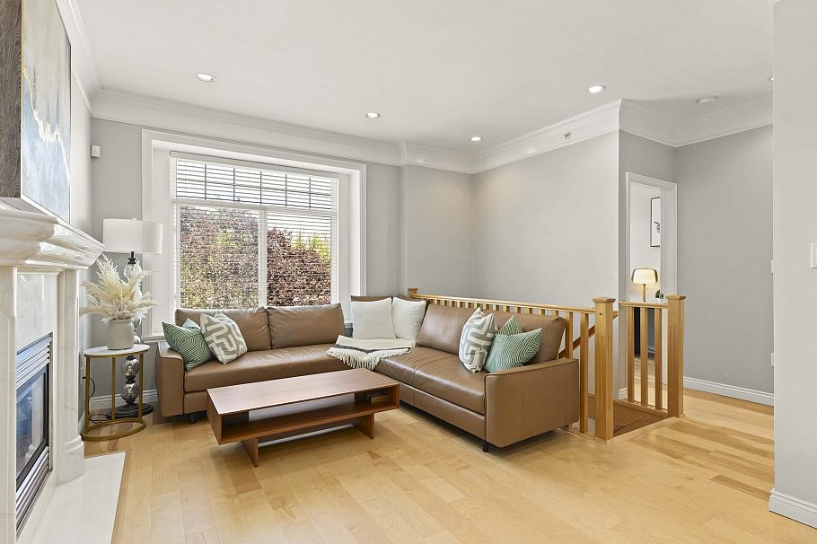 1336 E 16th Avenue Vancouver, BC - 4