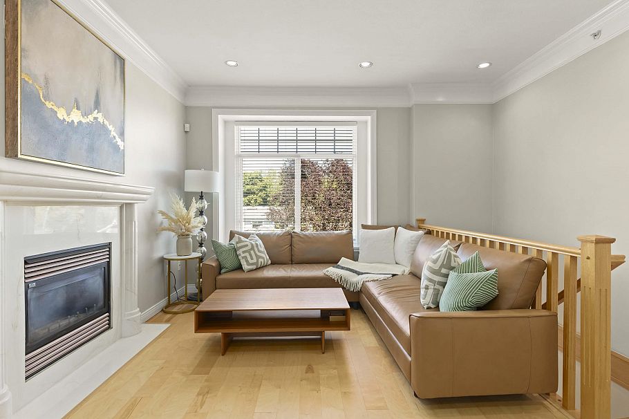 1336 E 16th Avenue Vancouver, BC - 3