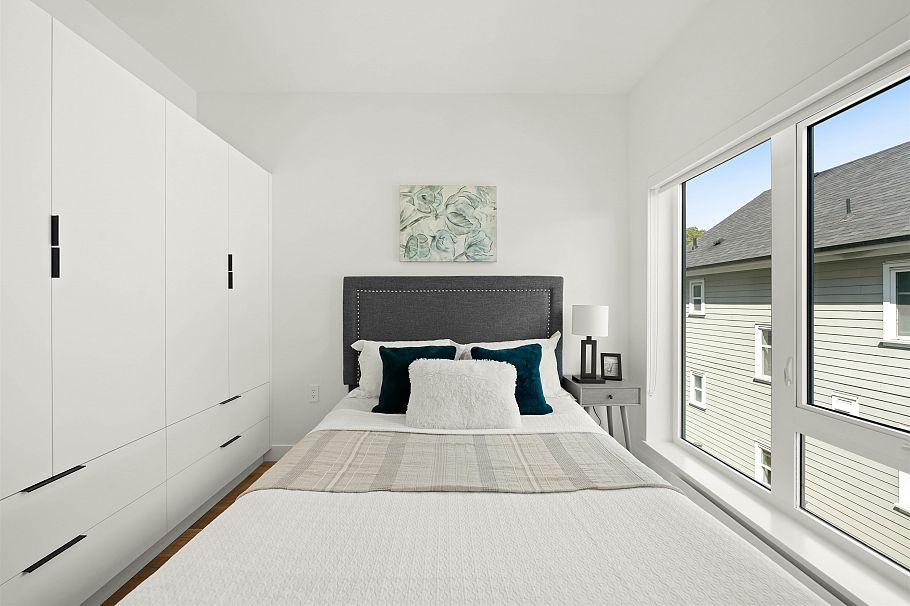 2412 Victoria Drive Vancouver, BC - 15