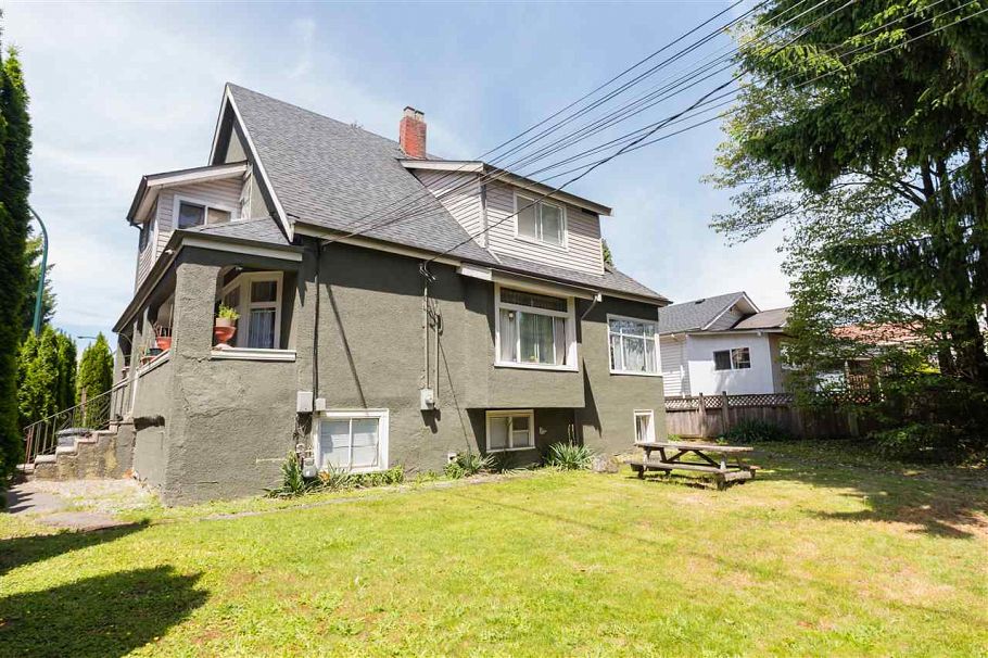 5195 Ruby Street Vancouver, BC - 16