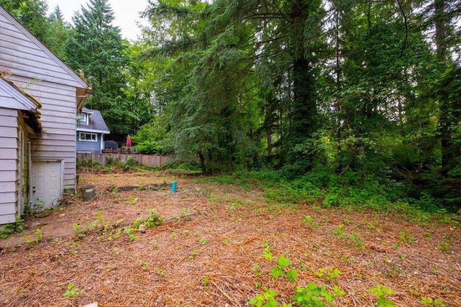 3095 Plymouth Drive North Vancouver, BC - 5