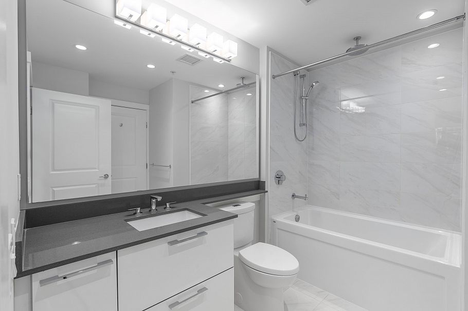 110 2663 Library Lane North Vancouver, BC - 19