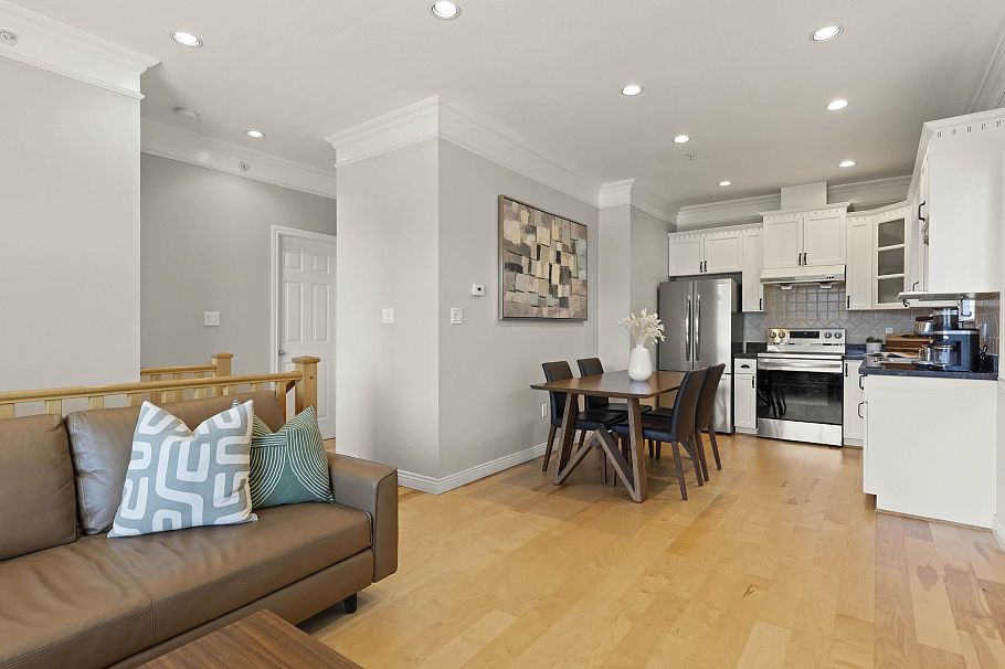 1336 E 16th Avenue Vancouver, BC - 5