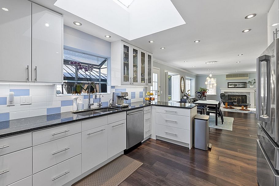 1563 W 59th Avenue Vancouver, BC - 16