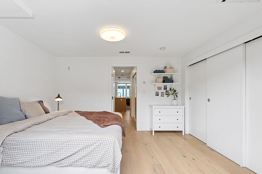 106 649 E 3rd Street North Vancouver, BC - 14