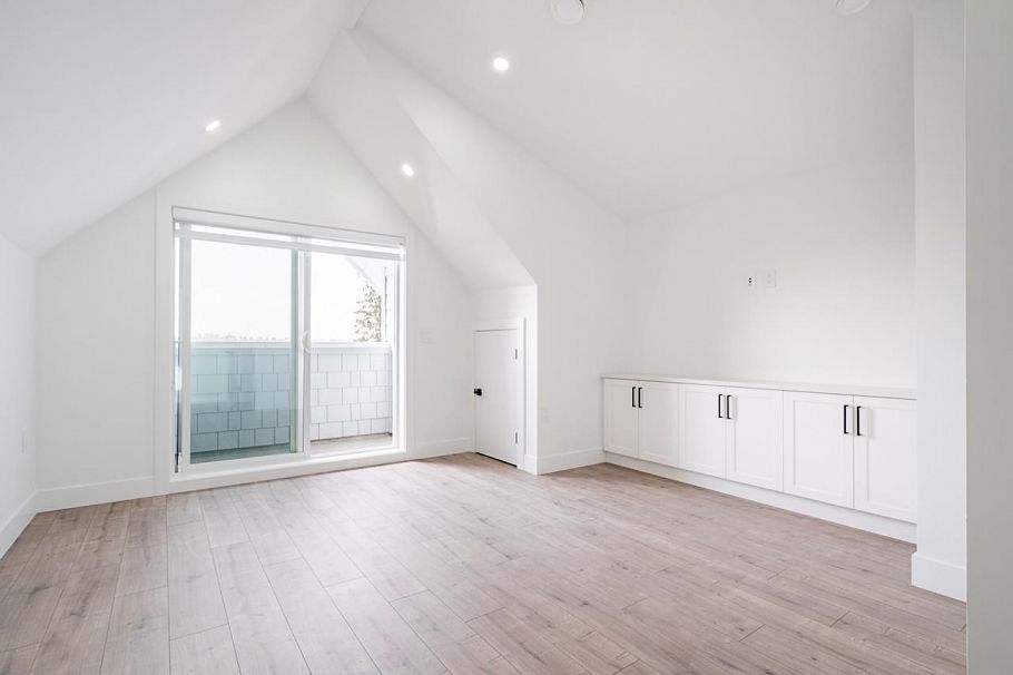 2970 E 7th Avenue Vancouver, BC - 16