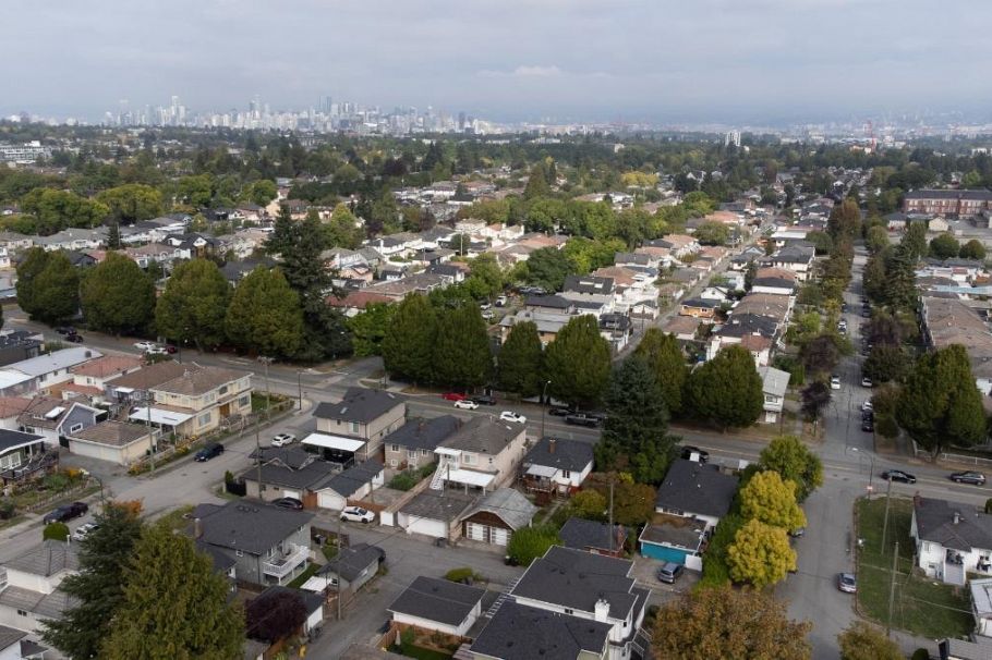 1260 E 33rd Avenue Vancouver, BC - 36