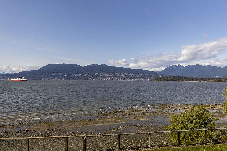 2789 Point Grey Road Vancouver, BC - 22