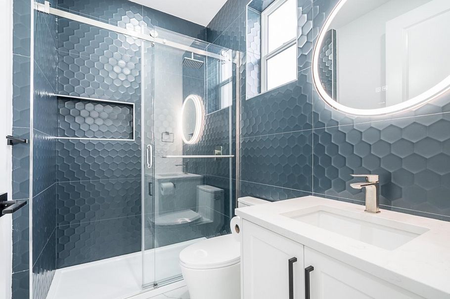 2972 E 7th Avenue Vancouver, BC - 10