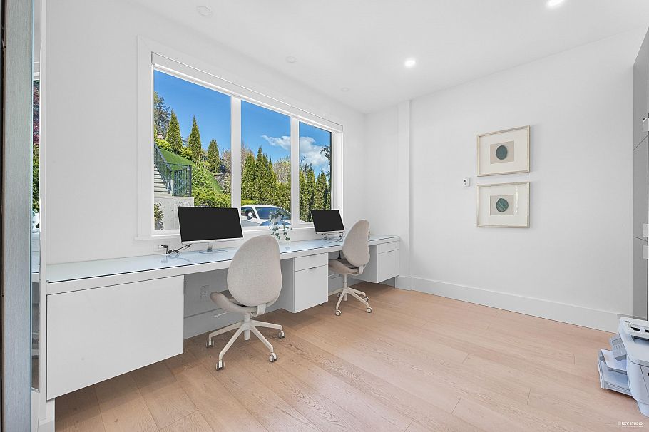 919 E 4th Street North Vancouver, BC - 17