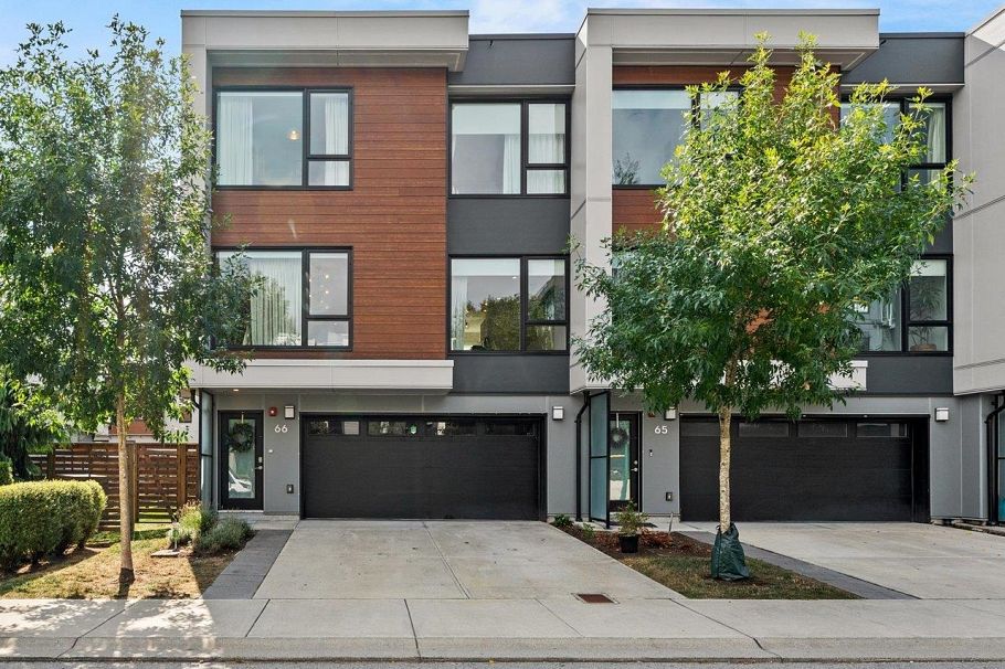 66 3597 Malsum Drive North Vancouver, BC - 37