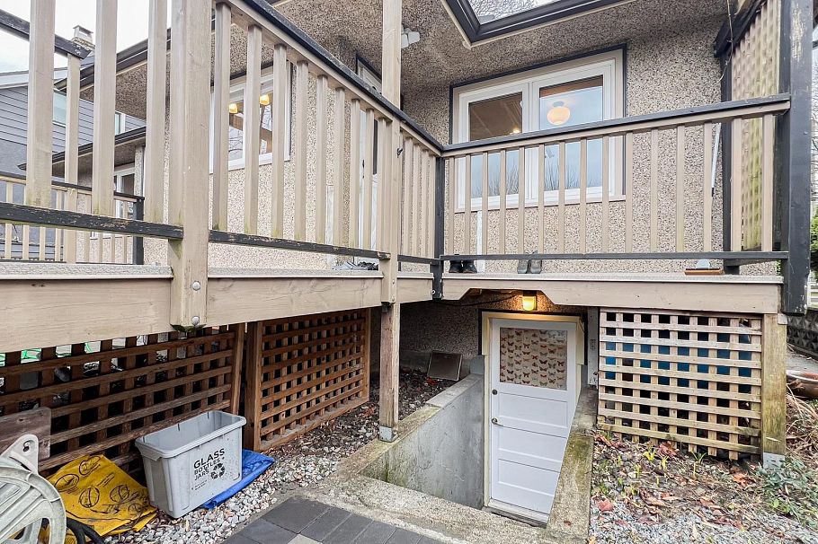 1165 E 26th Avenue Vancouver, BC - 17