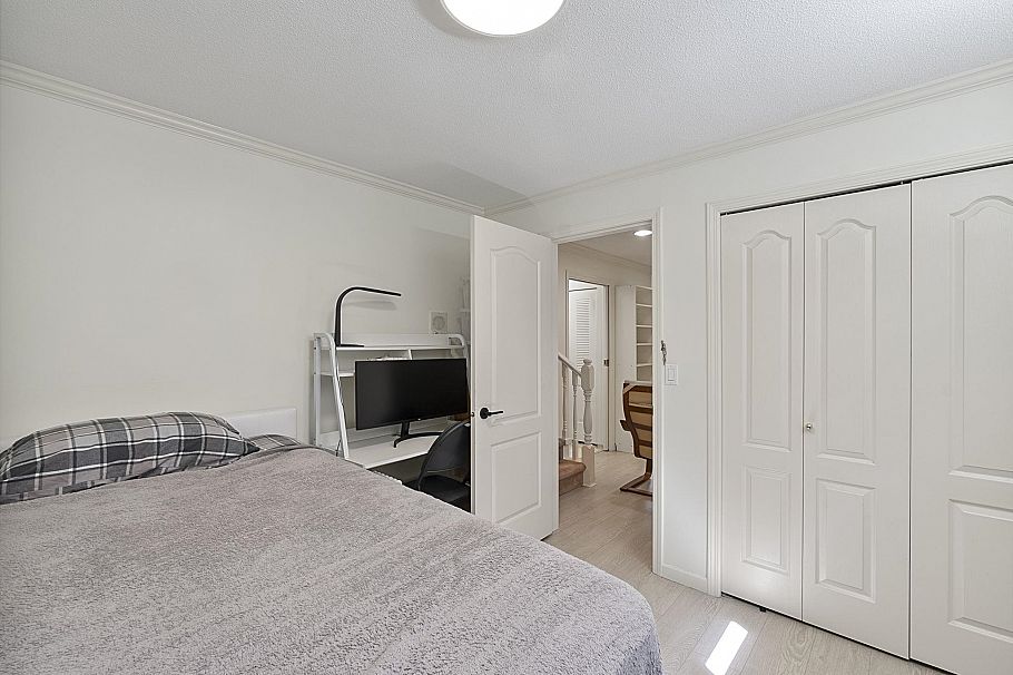 1563 W 59th Avenue Vancouver, BC - 27