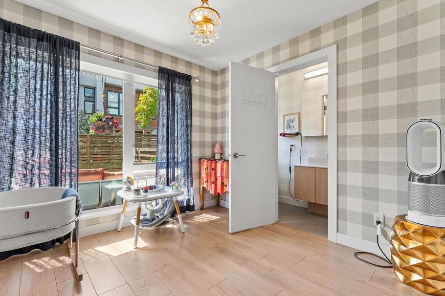 66 3597 Malsum Drive North Vancouver, BC - 26