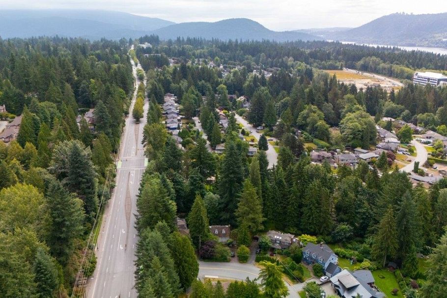 3095 Plymouth Drive North Vancouver, BC - 10