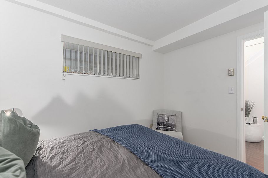 202 788 West 8th Avenue Vancouver, BC - 4