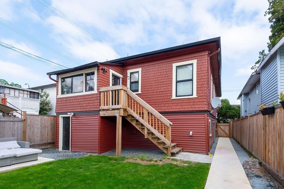 720 E 30th Avenue Vancouver, BC - 35