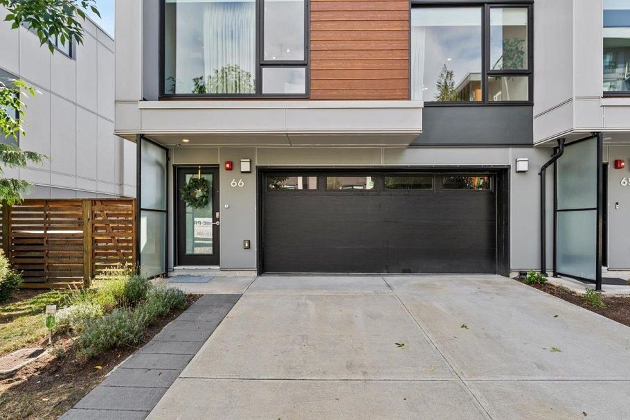 66 3597 Malsum Drive North Vancouver, BC - 36