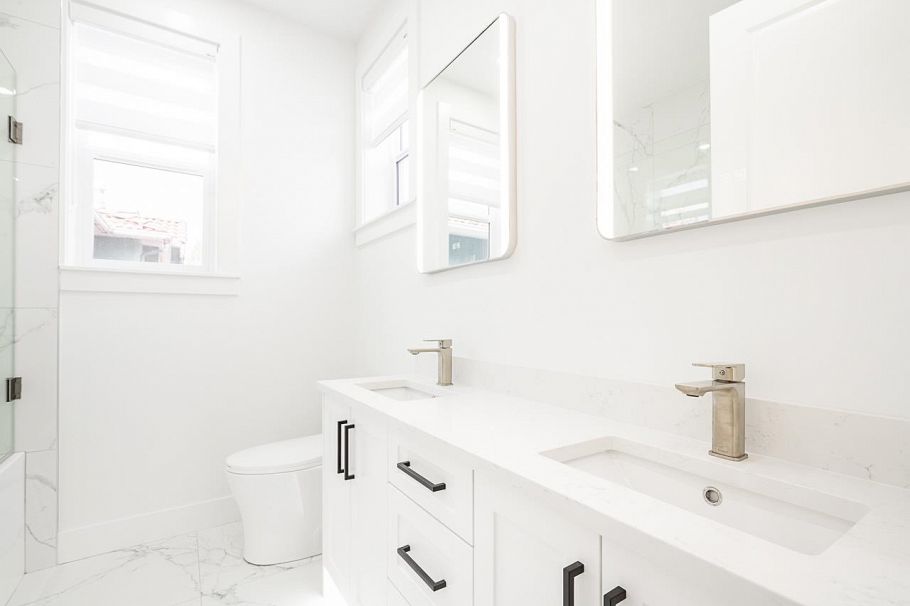 2972 E 7th Avenue Vancouver, BC - 14