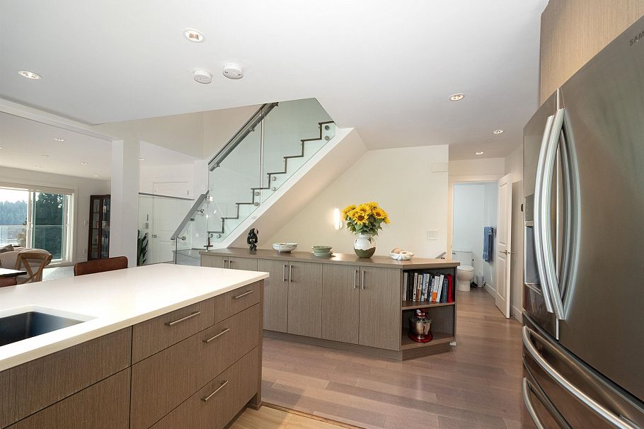 2867 Panorama Drive North Vancouver, BC - 12