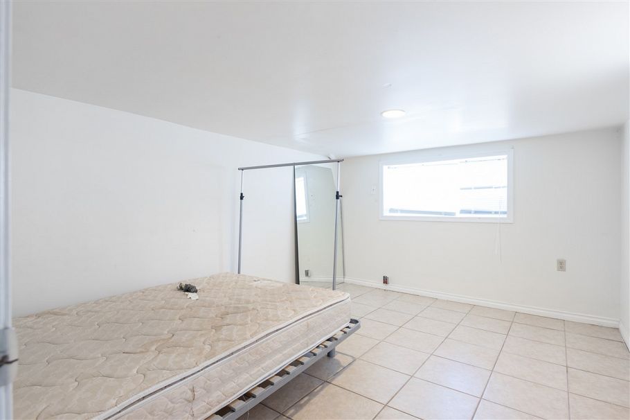 5195 Ruby Street Vancouver, BC - 12