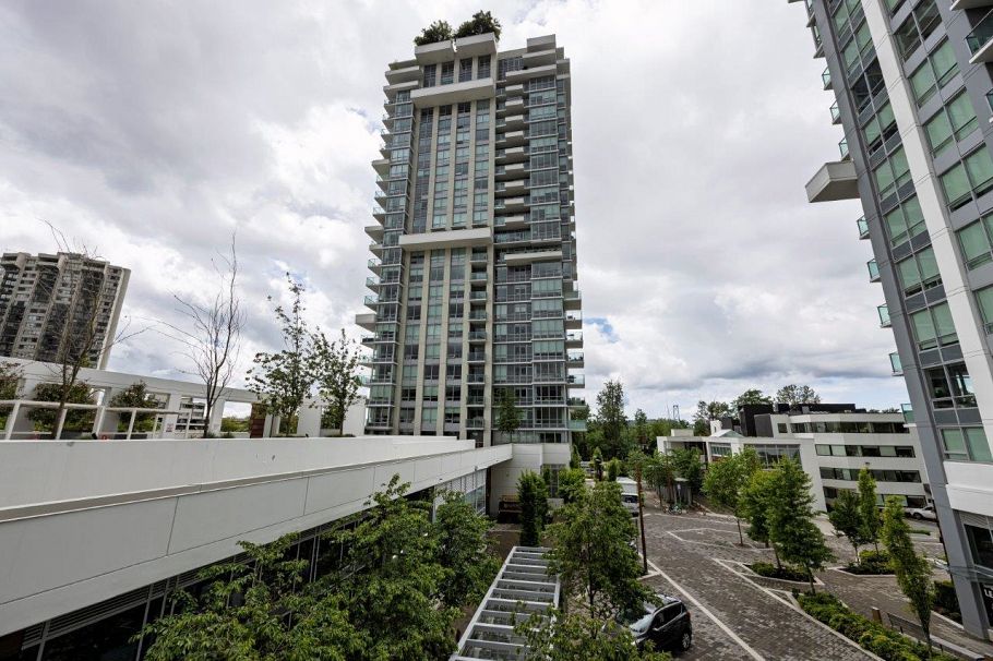 1008 1632 Lions Gate Lane North Vancouver, BC - 27