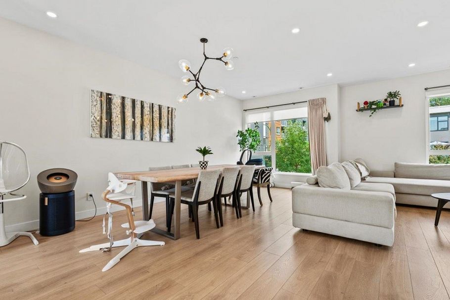 66 3597 Malsum Drive North Vancouver, BC - 4