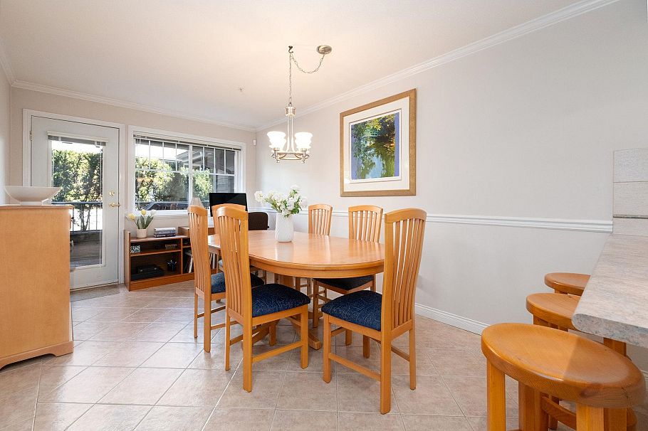 651 St. Andrews Avenue North Vancouver, BC - 8