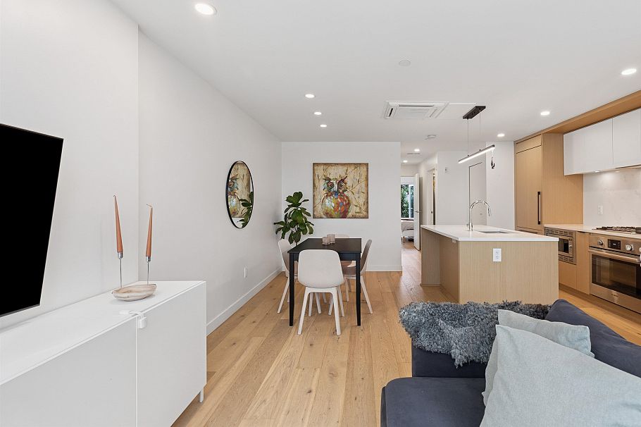 106 649 E 3rd Street North Vancouver, BC - 7