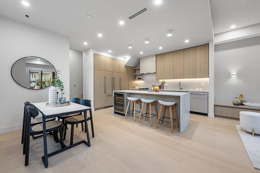 3 2136 E 10 Avenue Vancouver, BC - 7