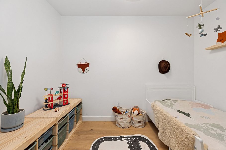 106 649 E 3rd Street North Vancouver, BC - 16