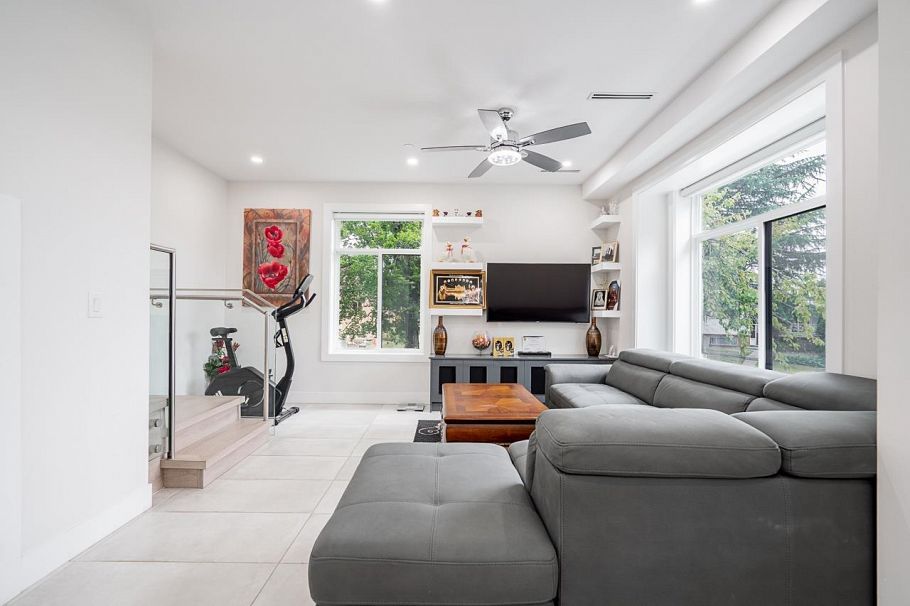 6370 Ross Street Vancouver, BC - 6