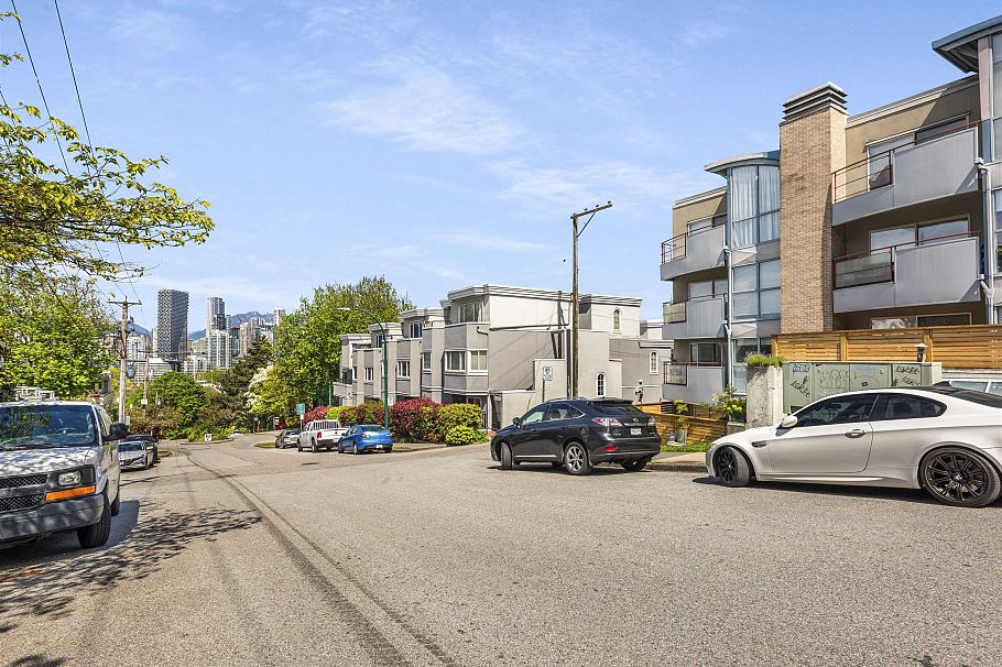 2388 Alder Street Vancouver, BC - 32