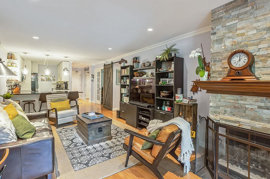 101 1352 W 10th Avenue Vancouver, BC - 4