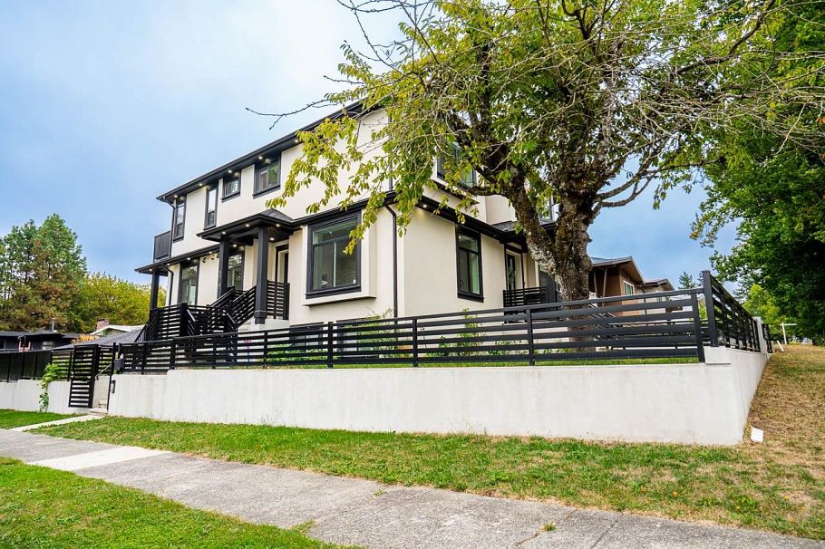 6370 Ross Street Vancouver, BC - 1