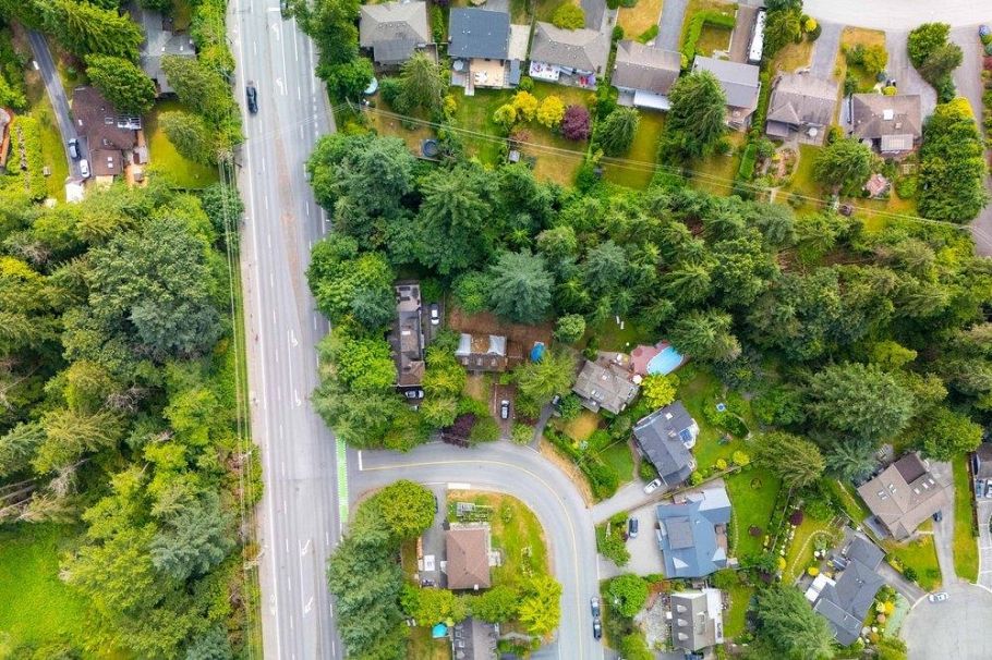 3095 Plymouth Drive North Vancouver, BC - 20