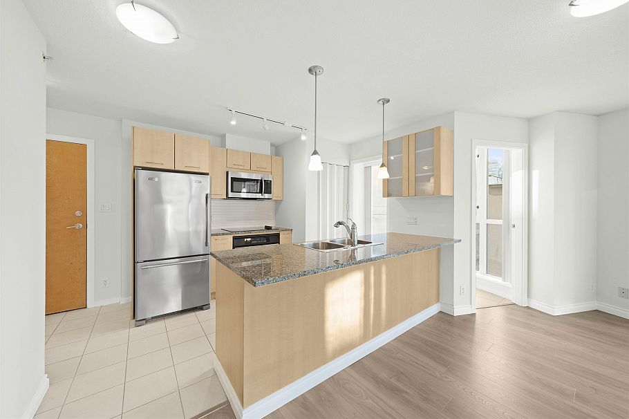 702 1199 Seymour Street Vancouver, BC - 6