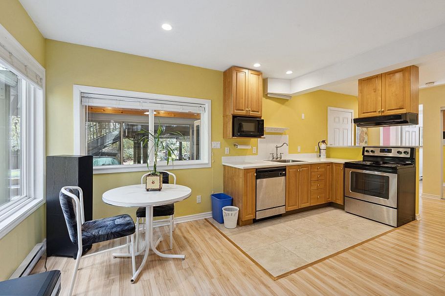 1501 Ostler Court North Vancouver, BC - 36